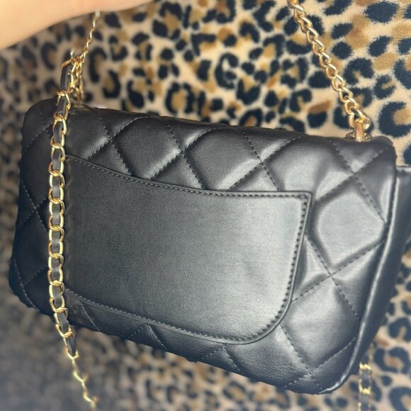 Badgley Mischka Diamond Quilted Studs Crossbody - NWT - Picture 4 of 11